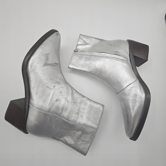 Madewell Darcy Ankle Boot Silver Metallic Stacked Heel Zip-Up Size 9 - Picture 13 of 16